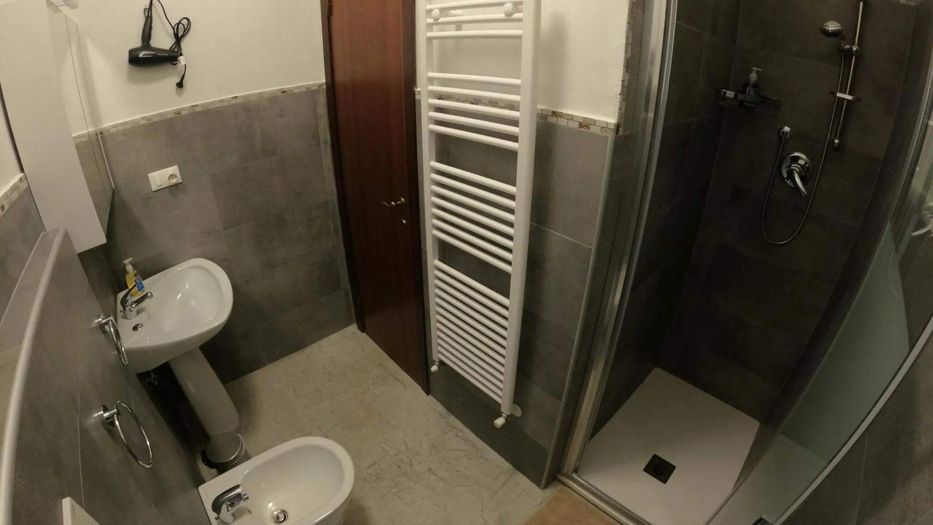 Apartment Finestra Sulla Piazza By Portofinovacanze Rapallo